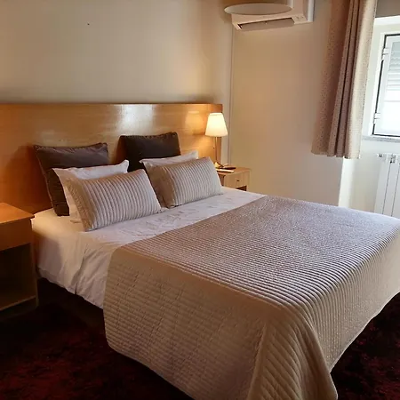 Alojamento de Acomodação e Pequeno-almoço O Vicente